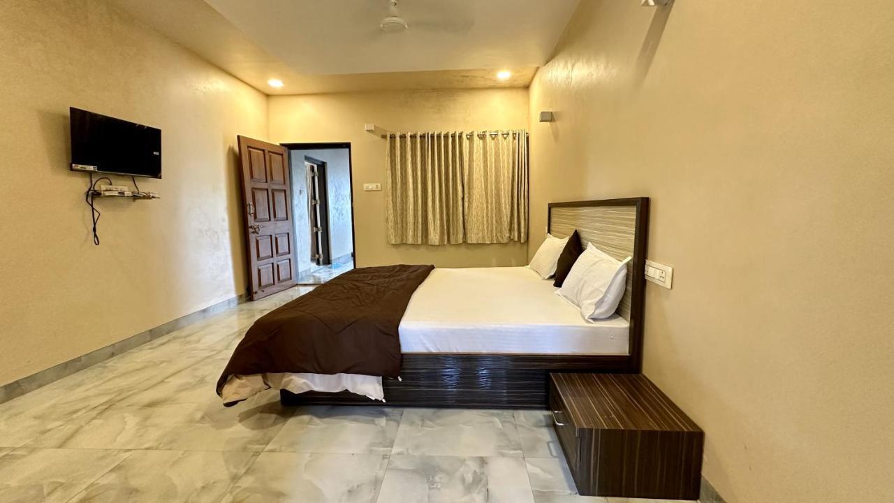 Coral Bay Villa Kashid Esterno foto